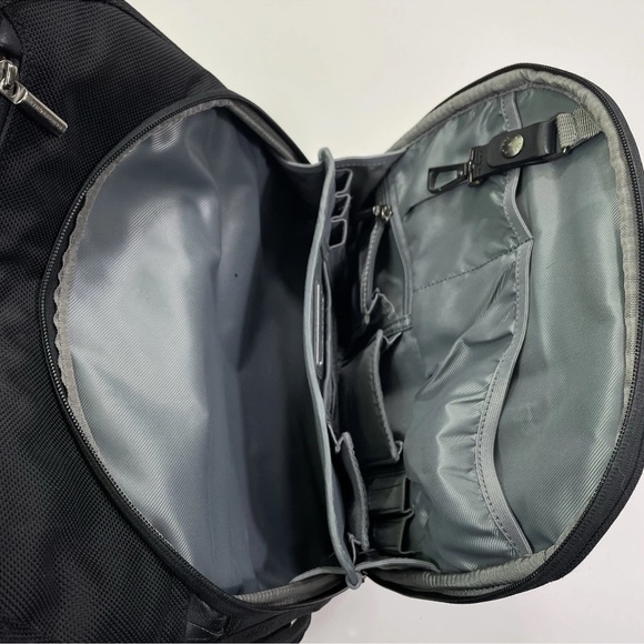 Briggs & Riley Backpack - Picture 10 of 10